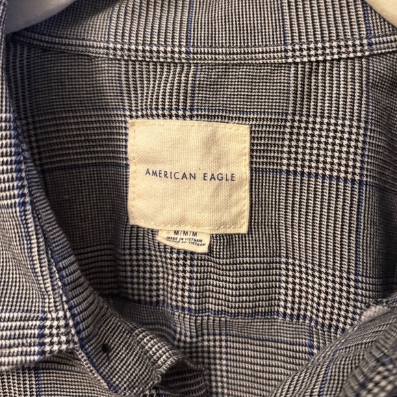 American Eagle Plaid Button Down Shirt - Picture 2 of 4